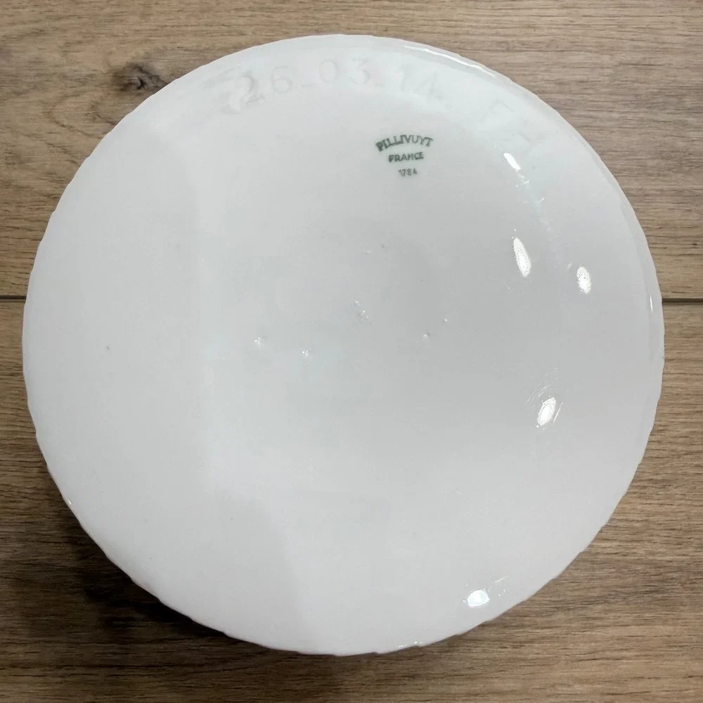Pillivuyt‎ France White Porcelain Pleated Souffle Dish 6.5 Inch Round Baker 48oz